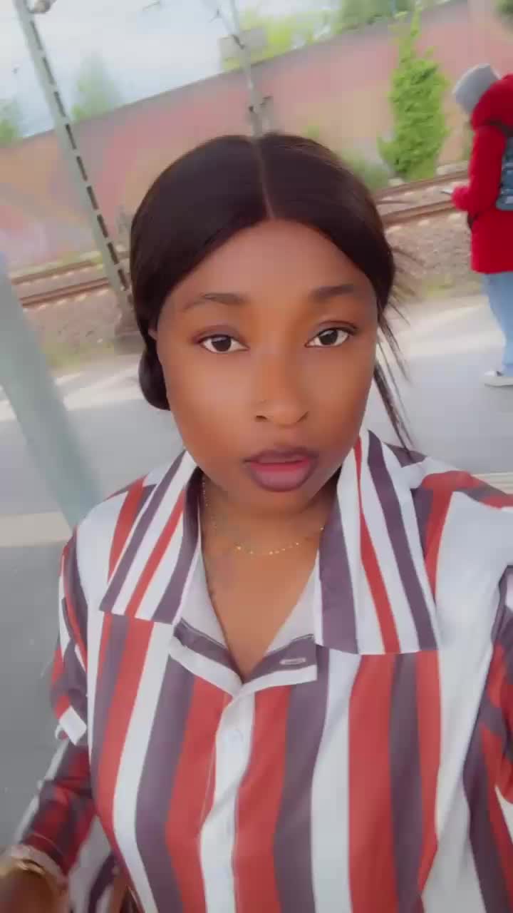 @Bella Natasha official 💜🌹