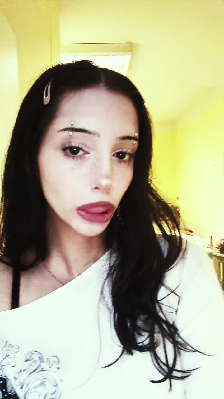 @lia<3