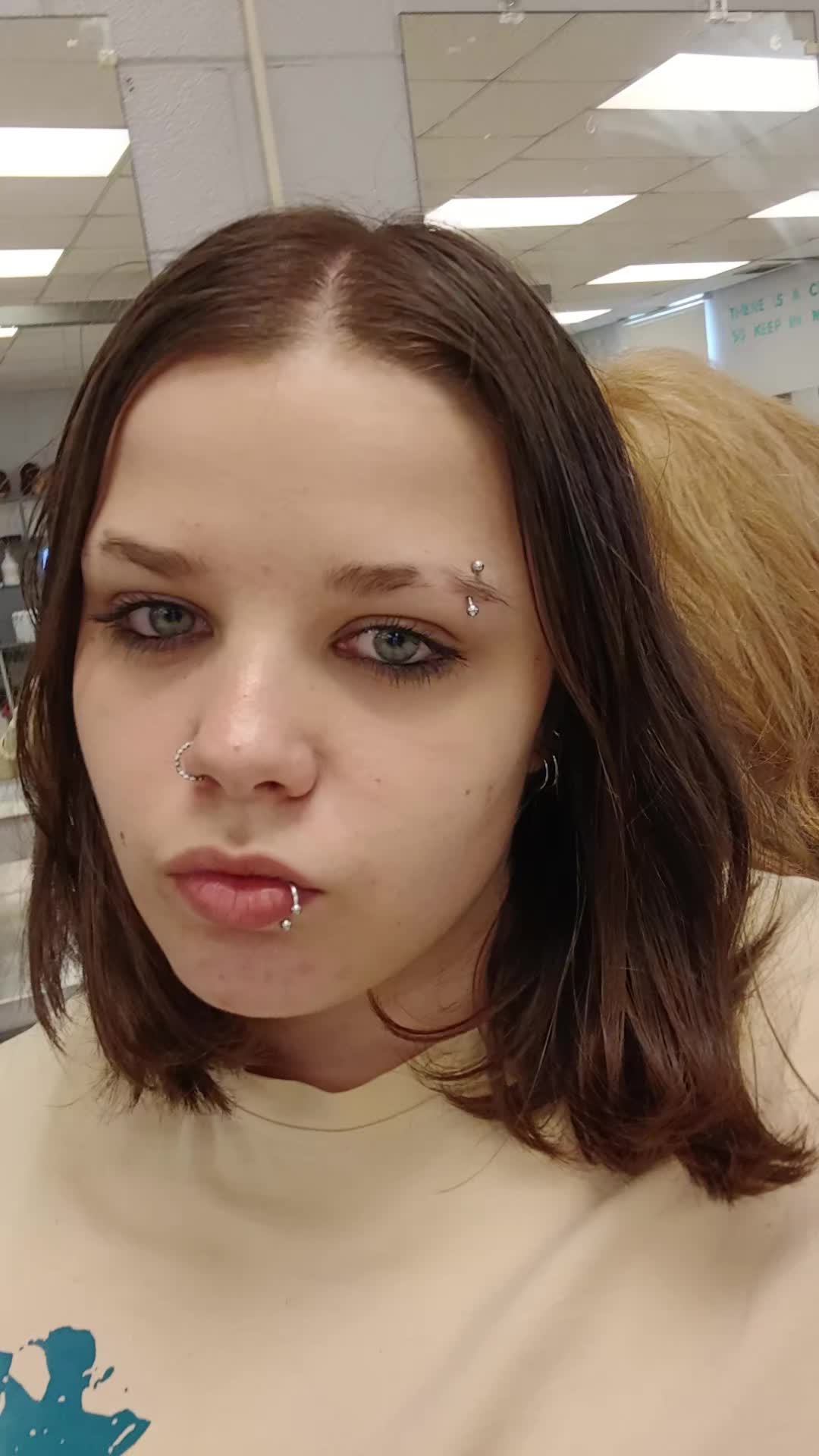 @🦂LEAHᵇᵉ