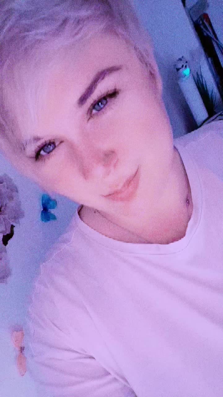 @Carmen&hearts;️😈~FoxiUndCarmen4live~