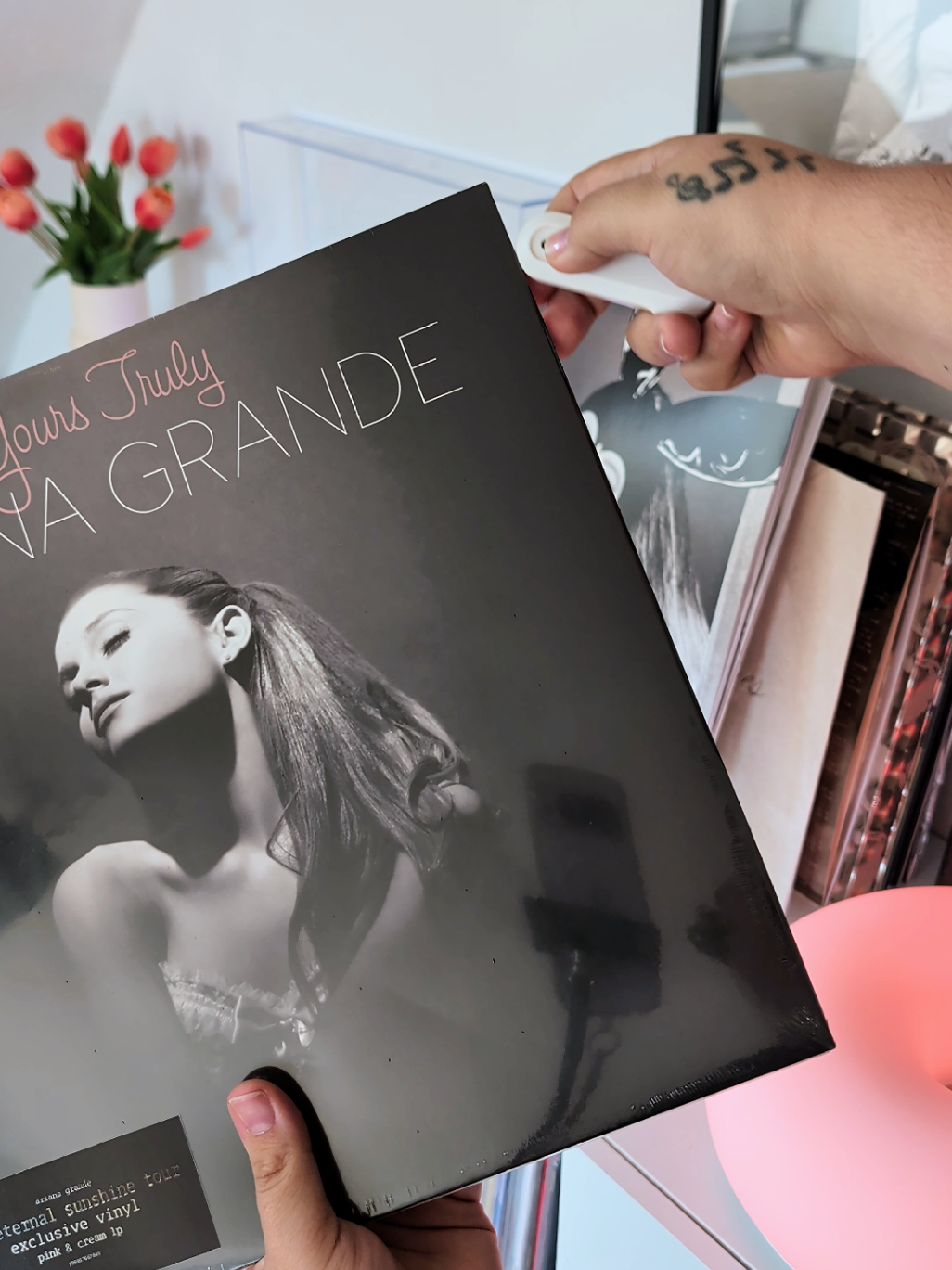 @Chrissy || Vinyl Collector 🎶✨