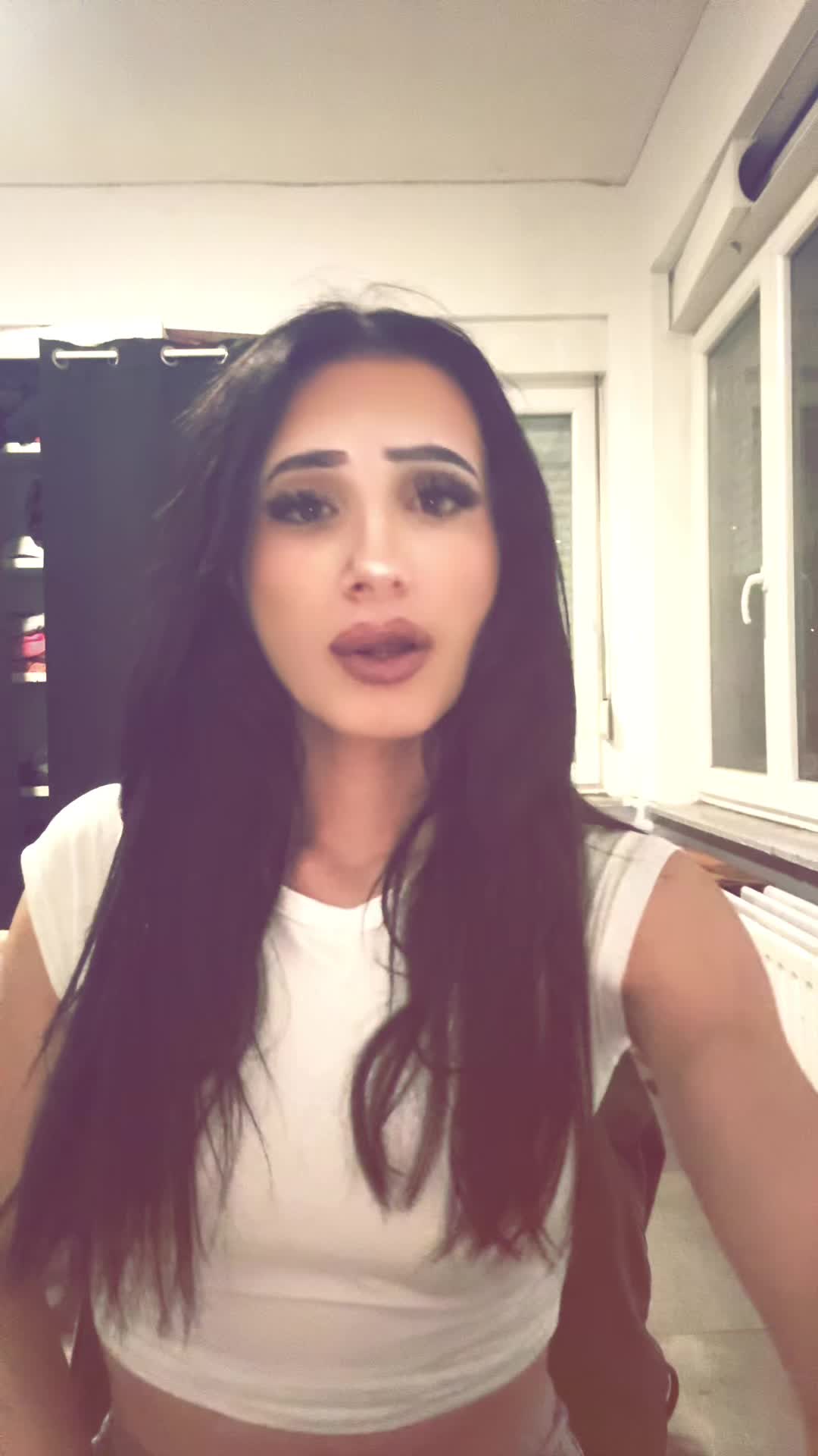 @sxyra6k2