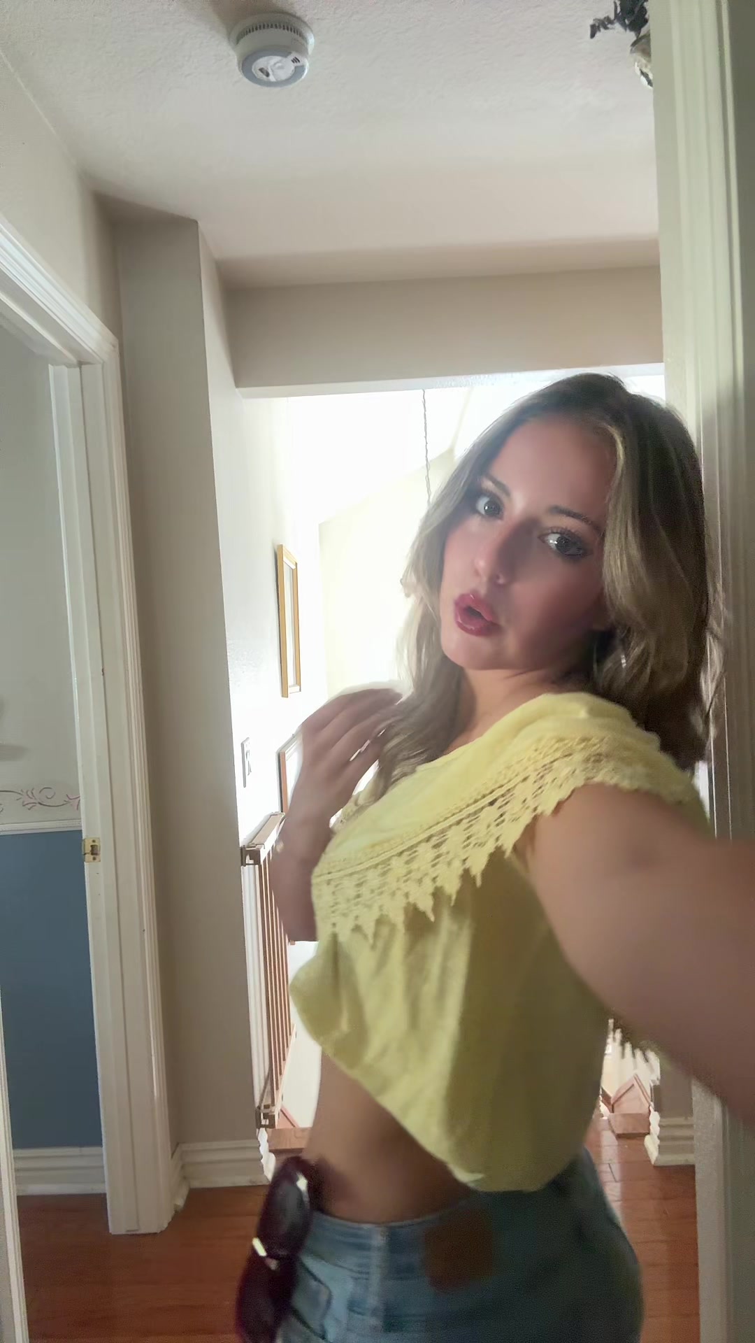 @notameliapesirii
