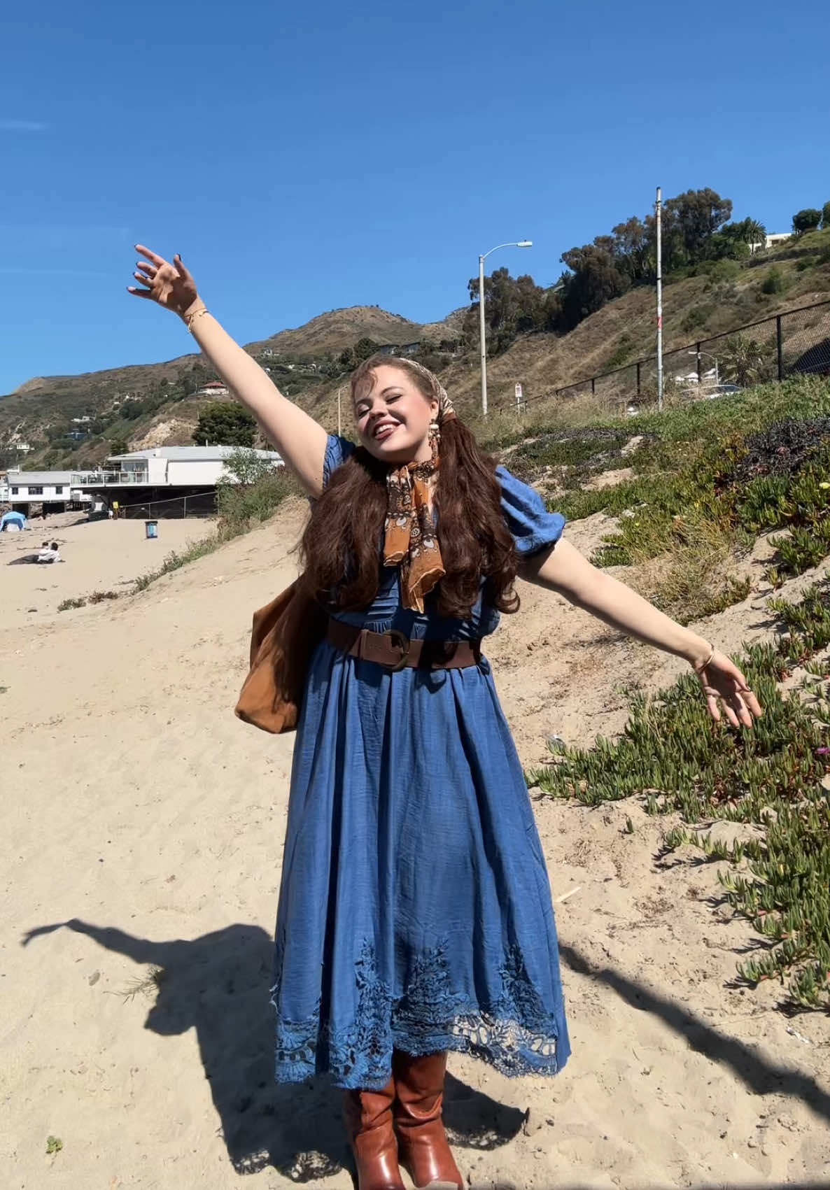 @Lena Kutschke | Actress