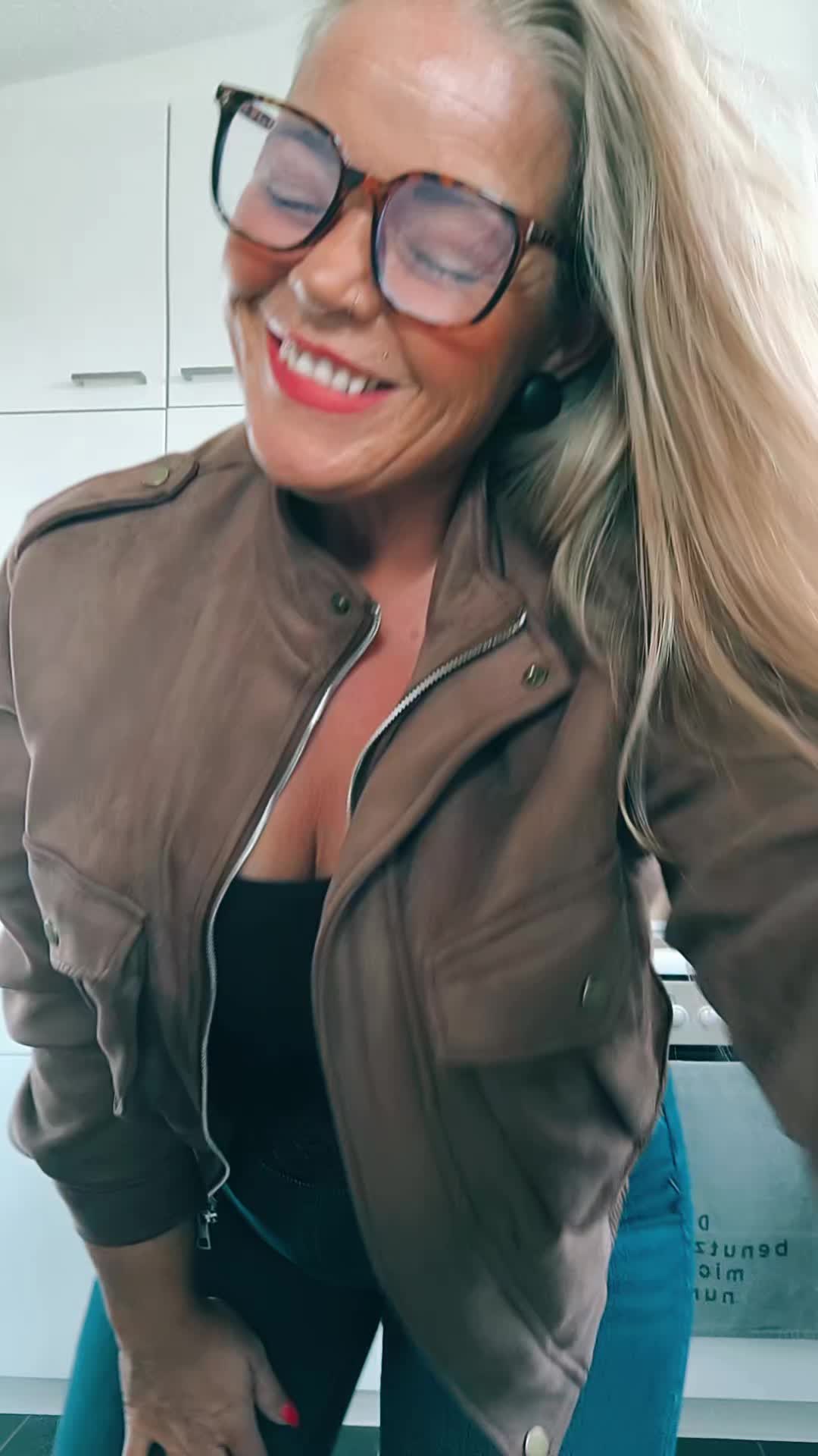 @🎶🇩🇪Janine 🇩🇪🎧