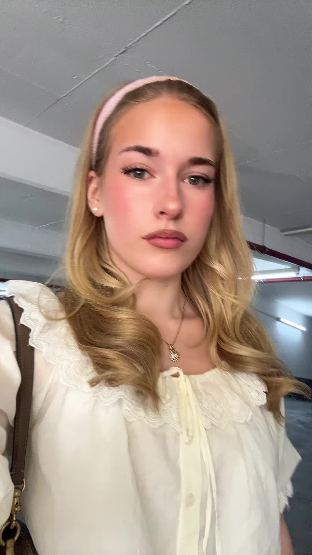 @𝑇ℎ𝑒𝑟𝑒𝑠𝑎 ⚢