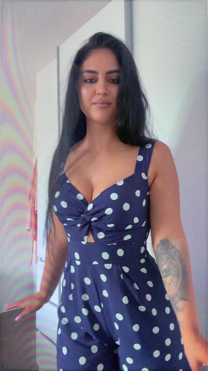 @Elena Jora