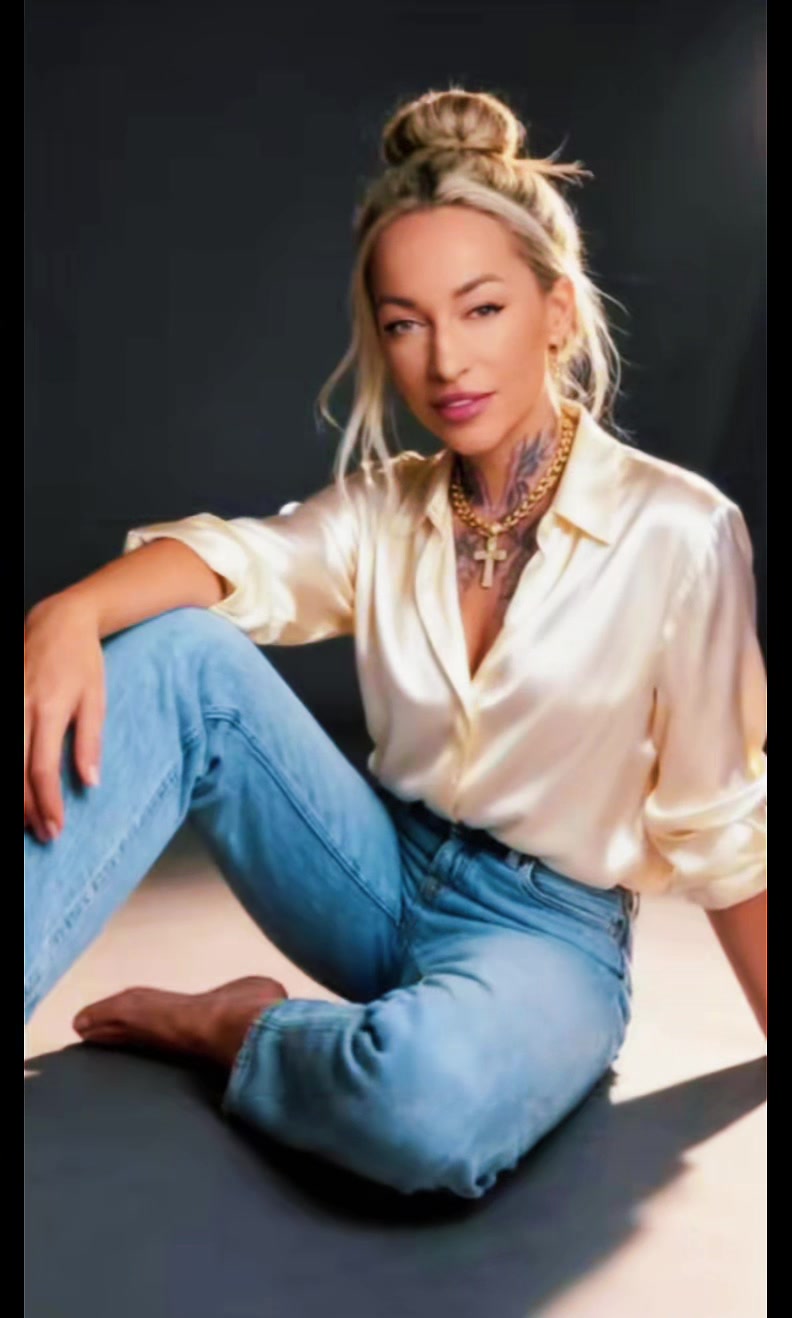 @👑 Simona Buse👑