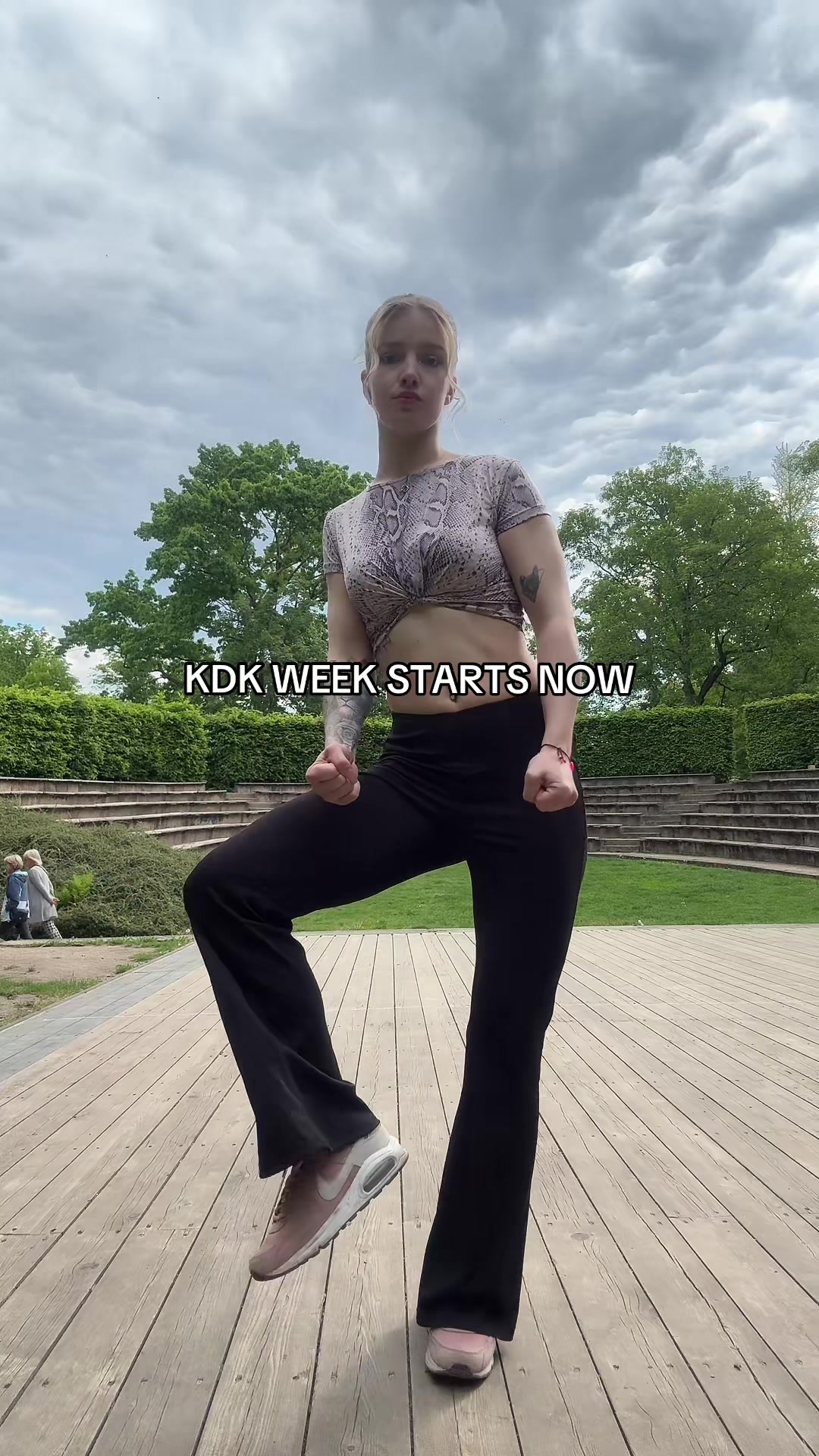 @lara.dxl