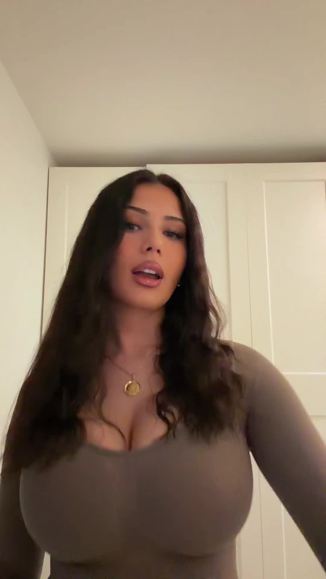 @elina