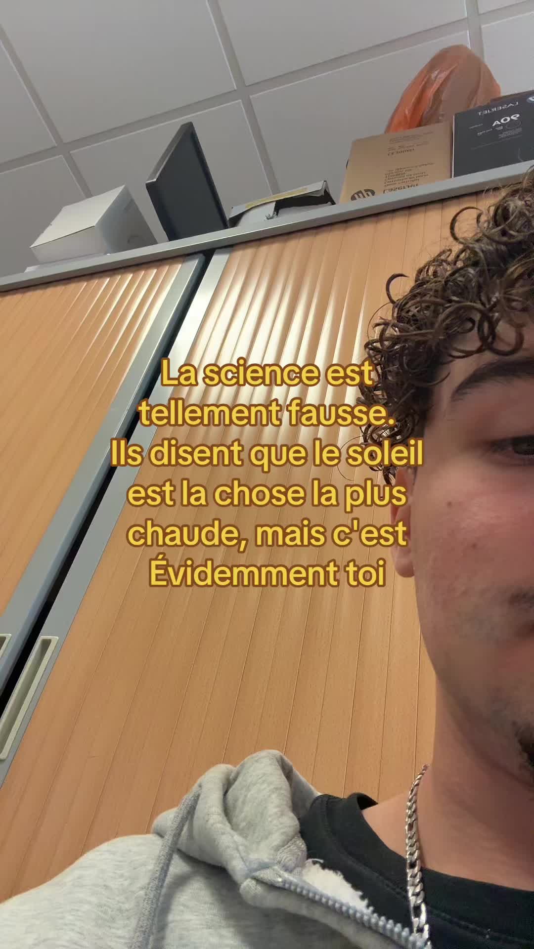 @Julien👻