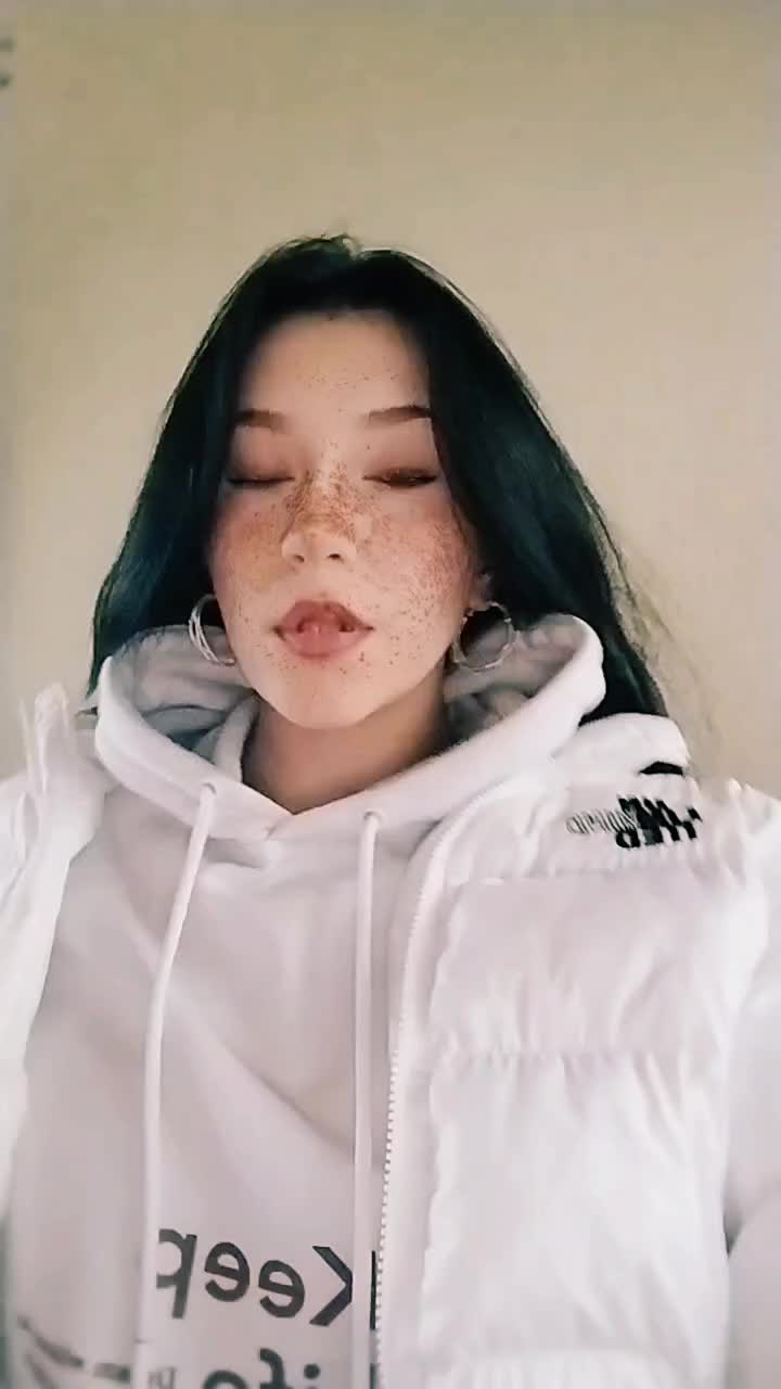 @kajuna