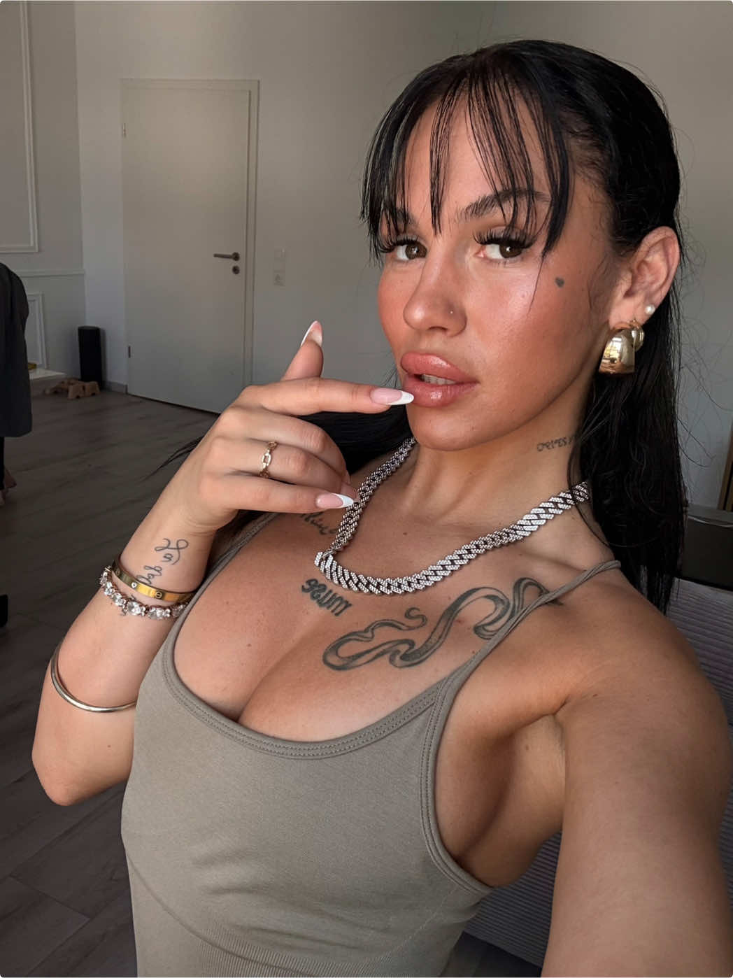 @SOPHIA🥥🌺✨🫧