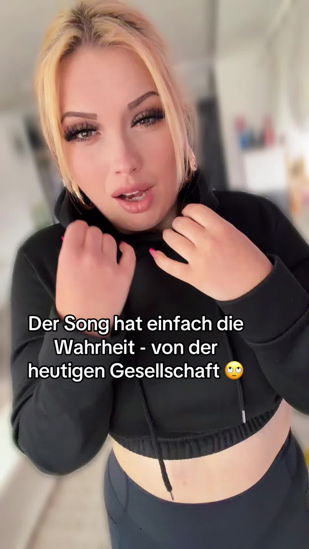 @ᵐꜞᔆᔆ᭄ &bull;𝑄𝑢𝑒𝑒𝑛&bull;🩷