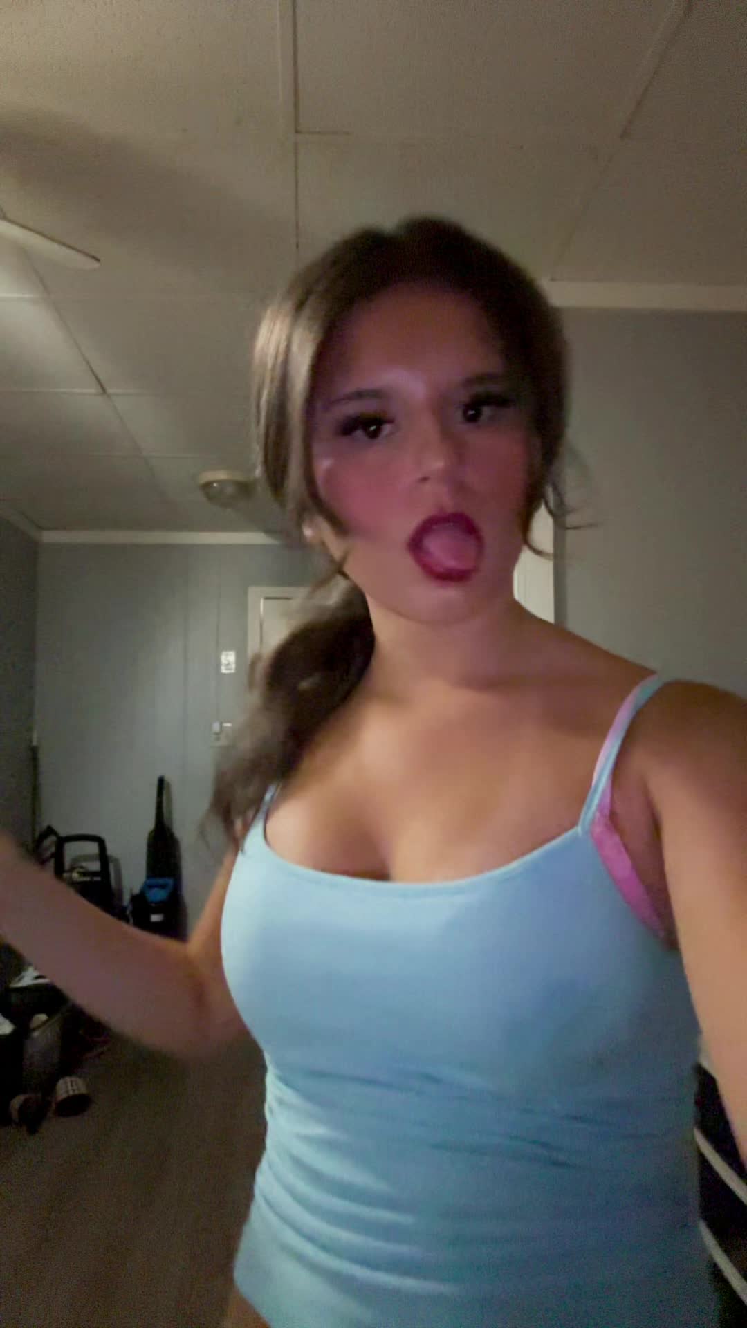 @vjola🩷