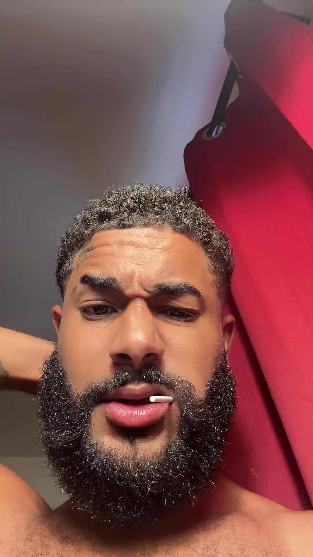 @V1hunnid