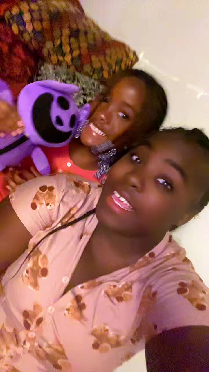 @Deeshort26