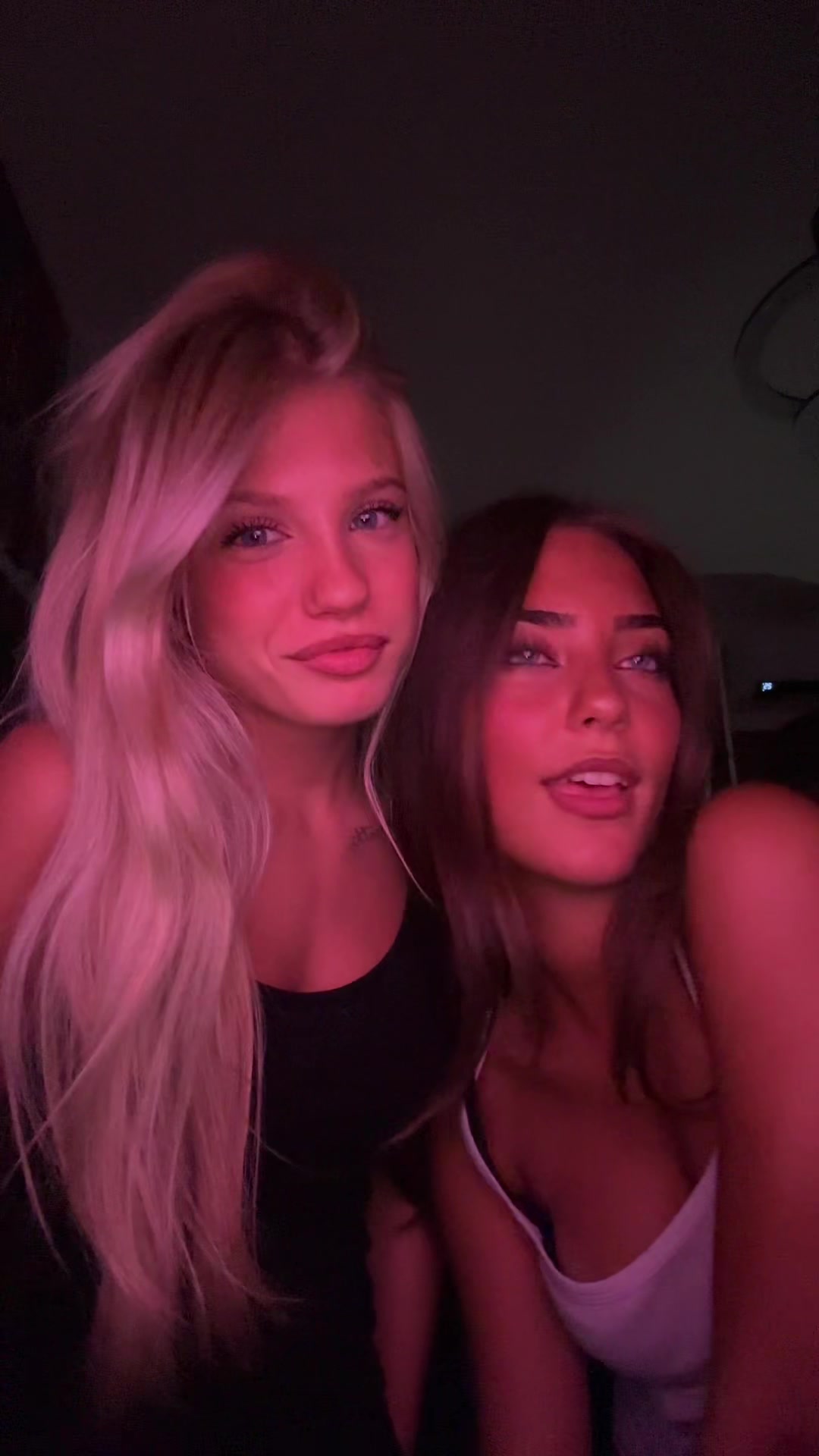 @vi