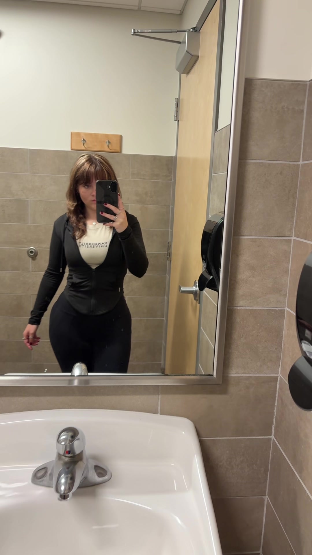 @laurenhami