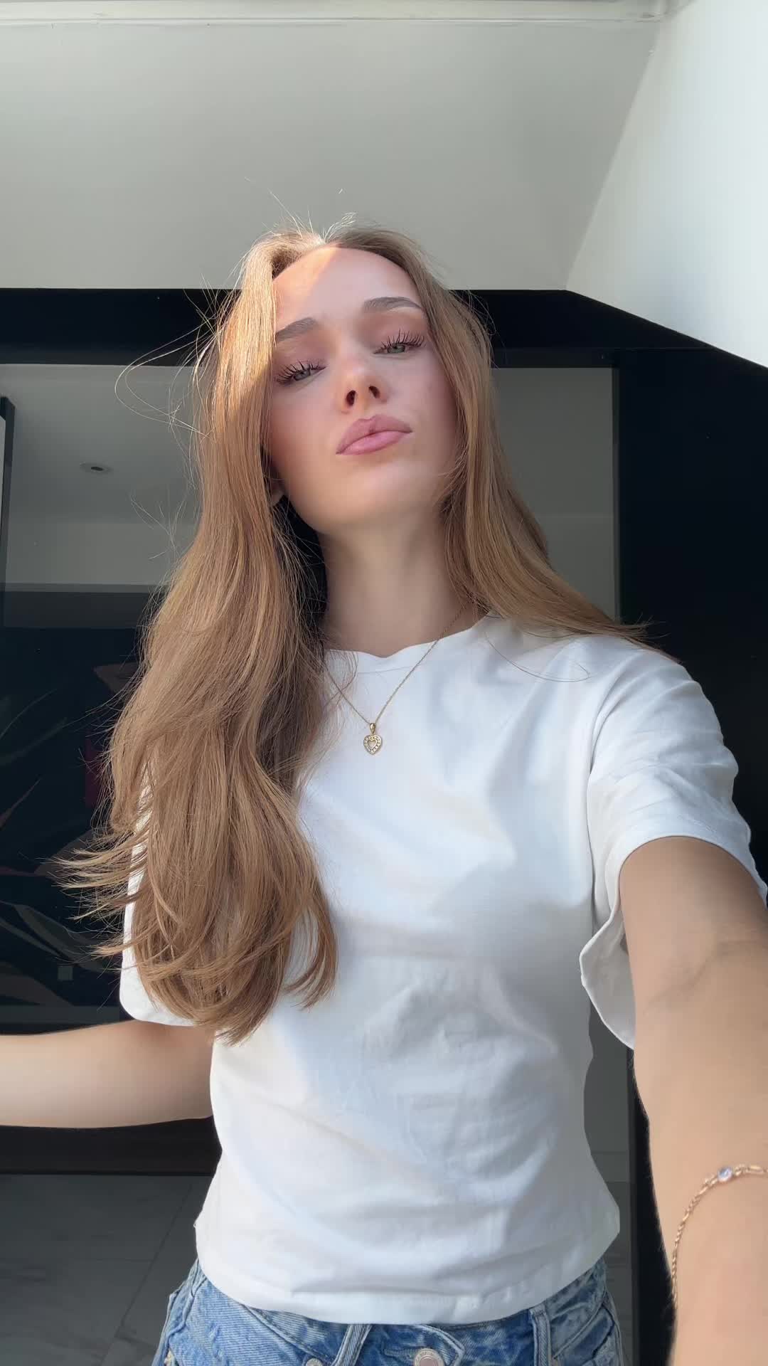 @elise