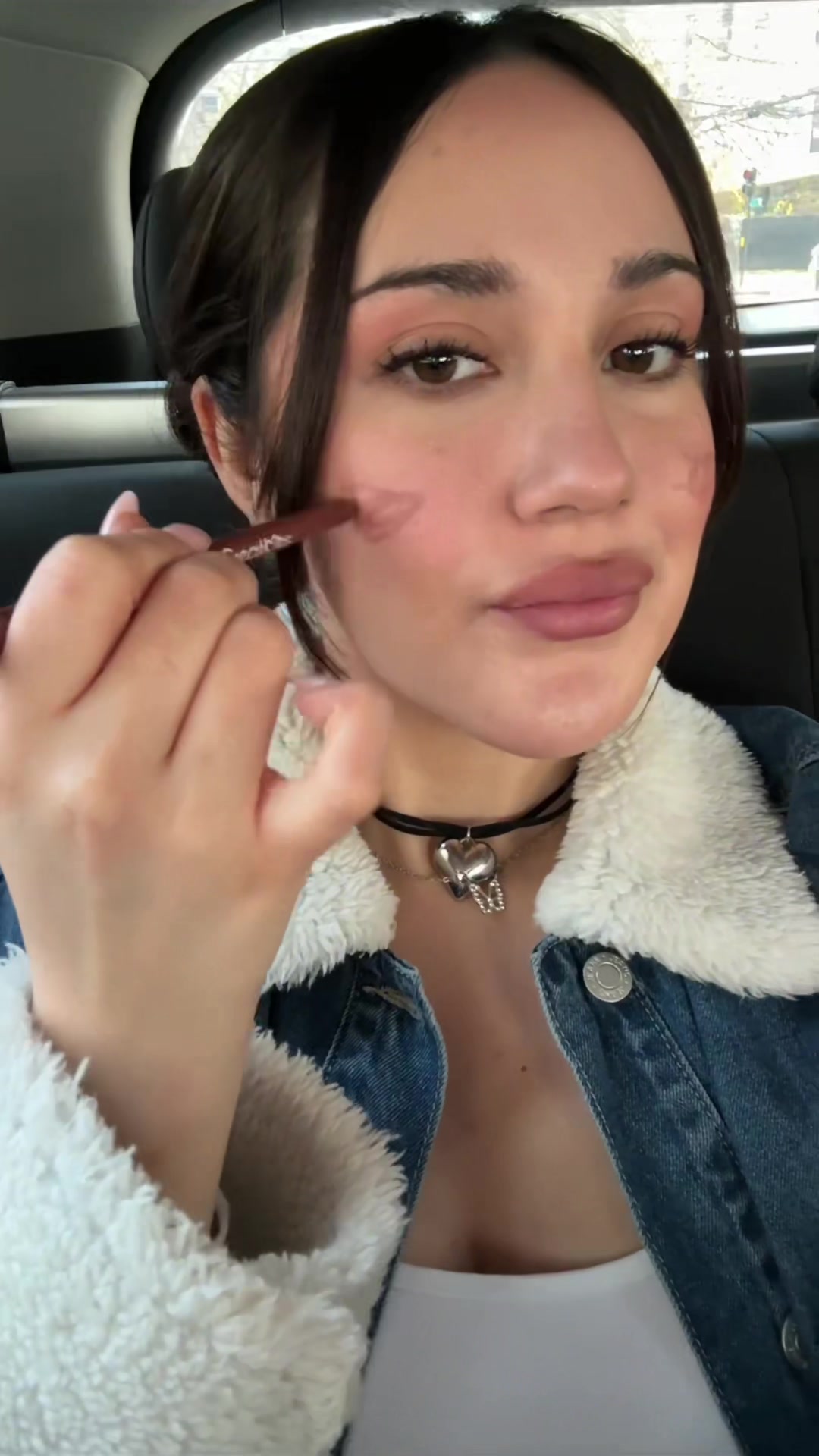 @isidoranawrath makeup artist