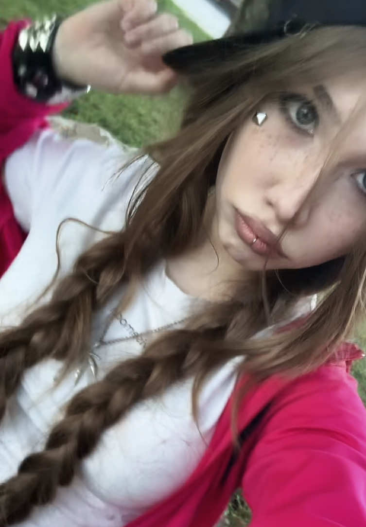 @kasHIINAA😵💫