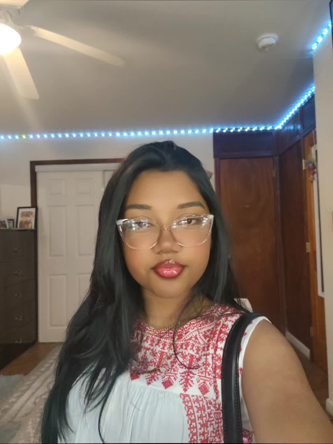 @justhanna