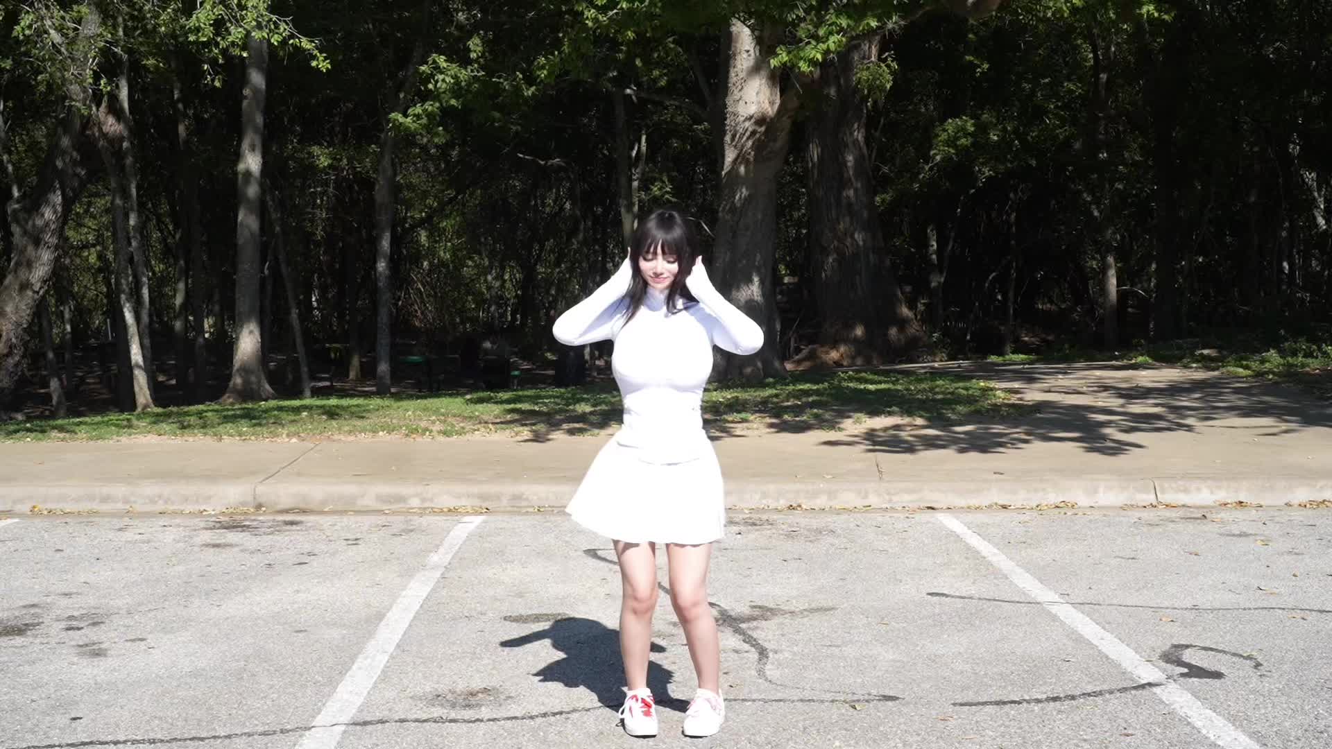 @Twitch.tv/ari_n3ko