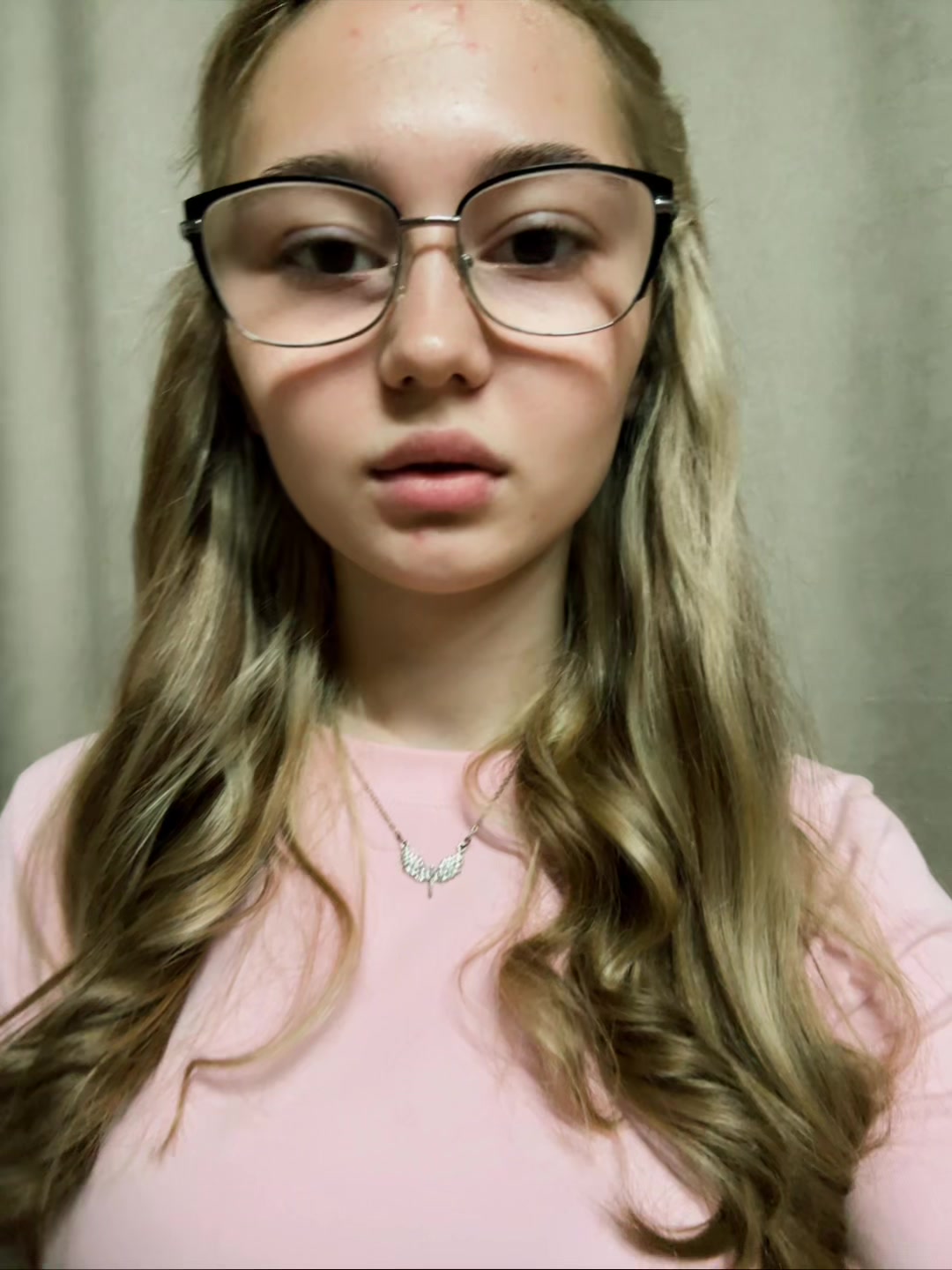 @👩🏽🦱
