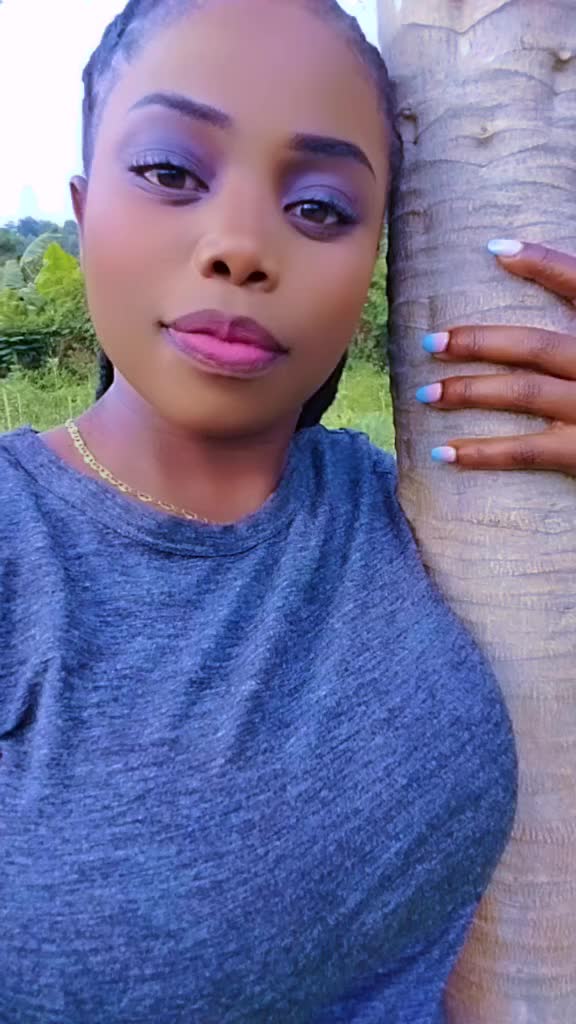 @SHANIZ KELLY