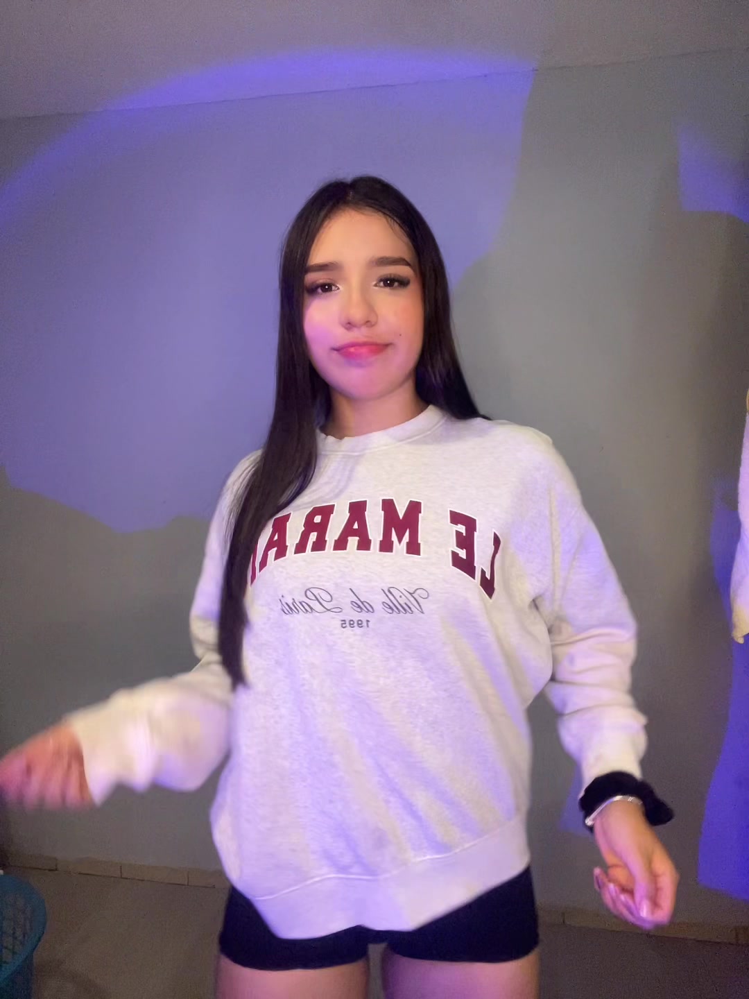 @Saraa