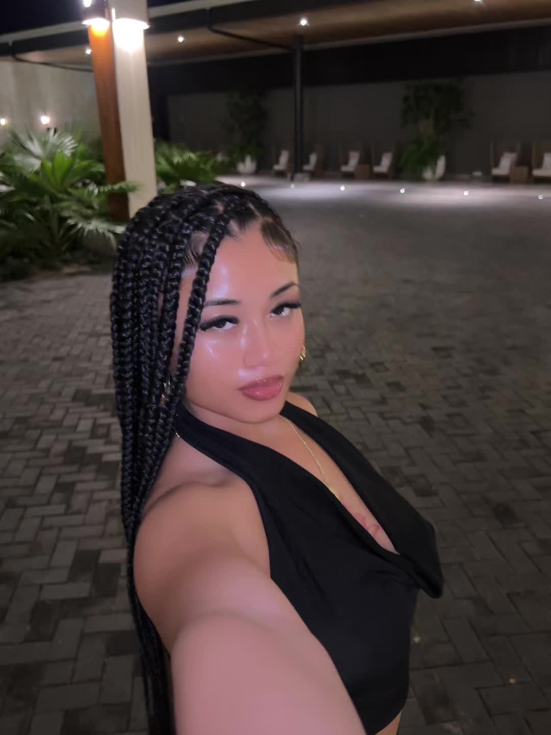 @thee.blasian