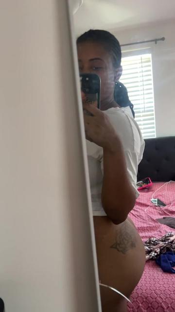 @Caramelchick876 🇯🇲