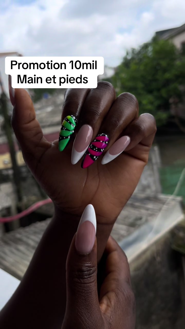 @Julienails