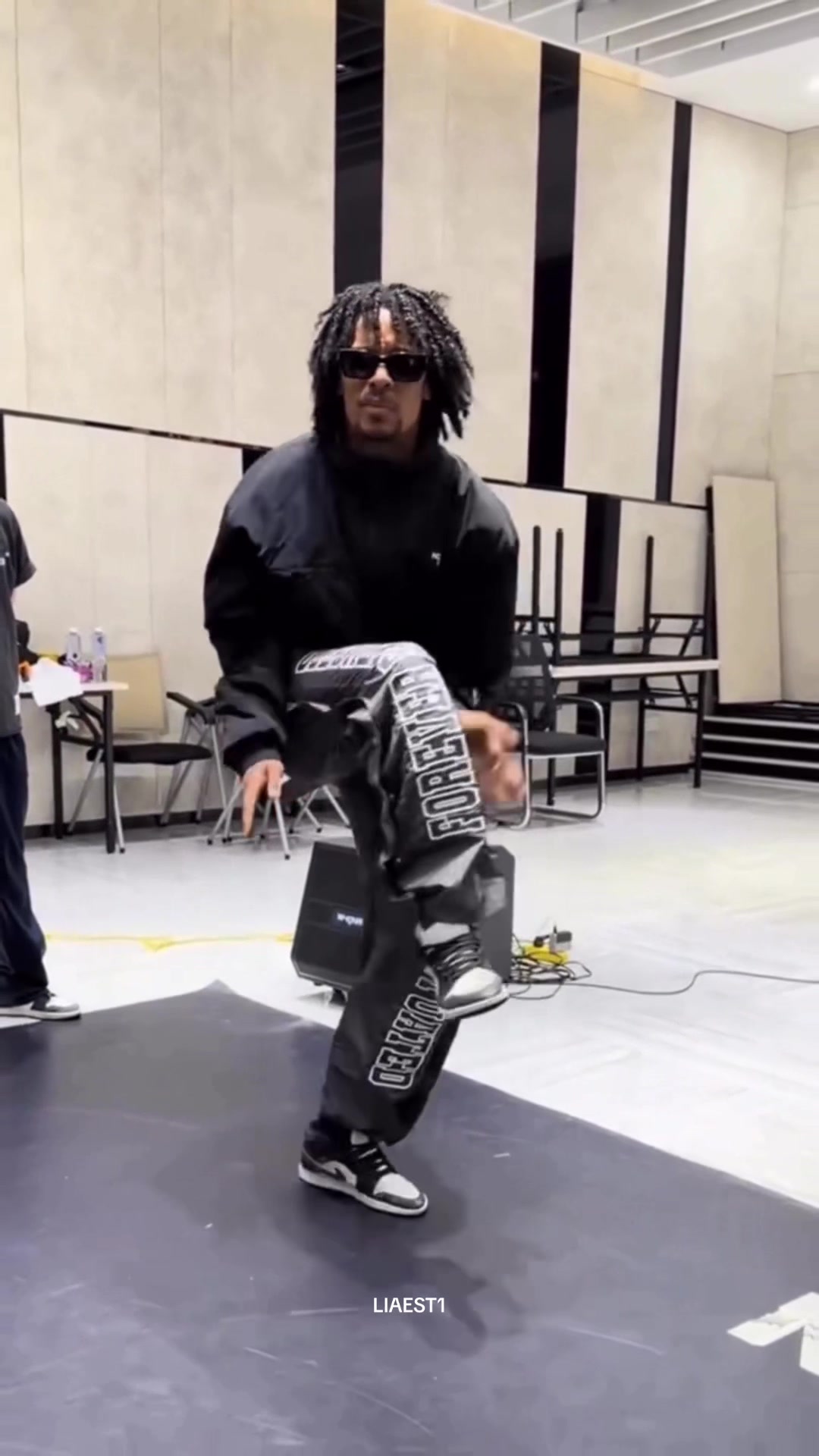 @Les Twins STAN