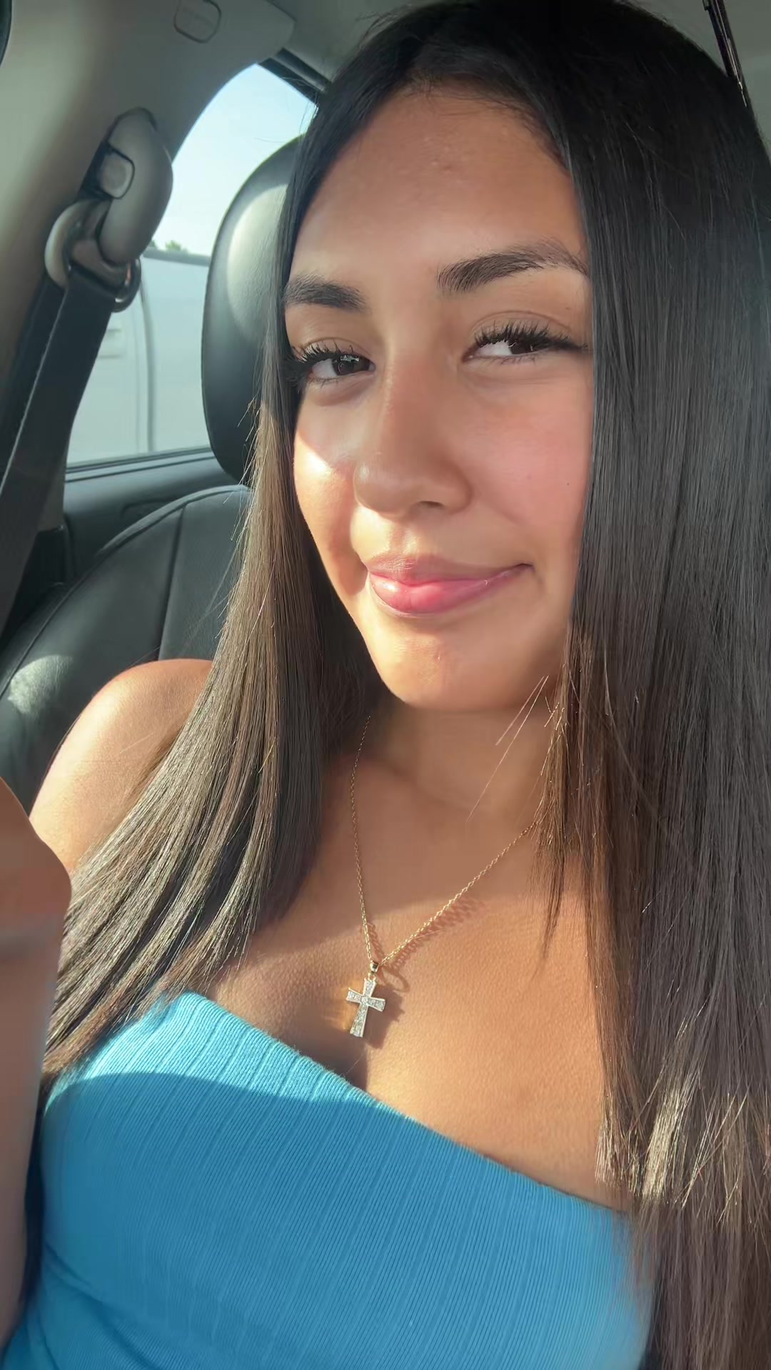 @⊱✿⊰