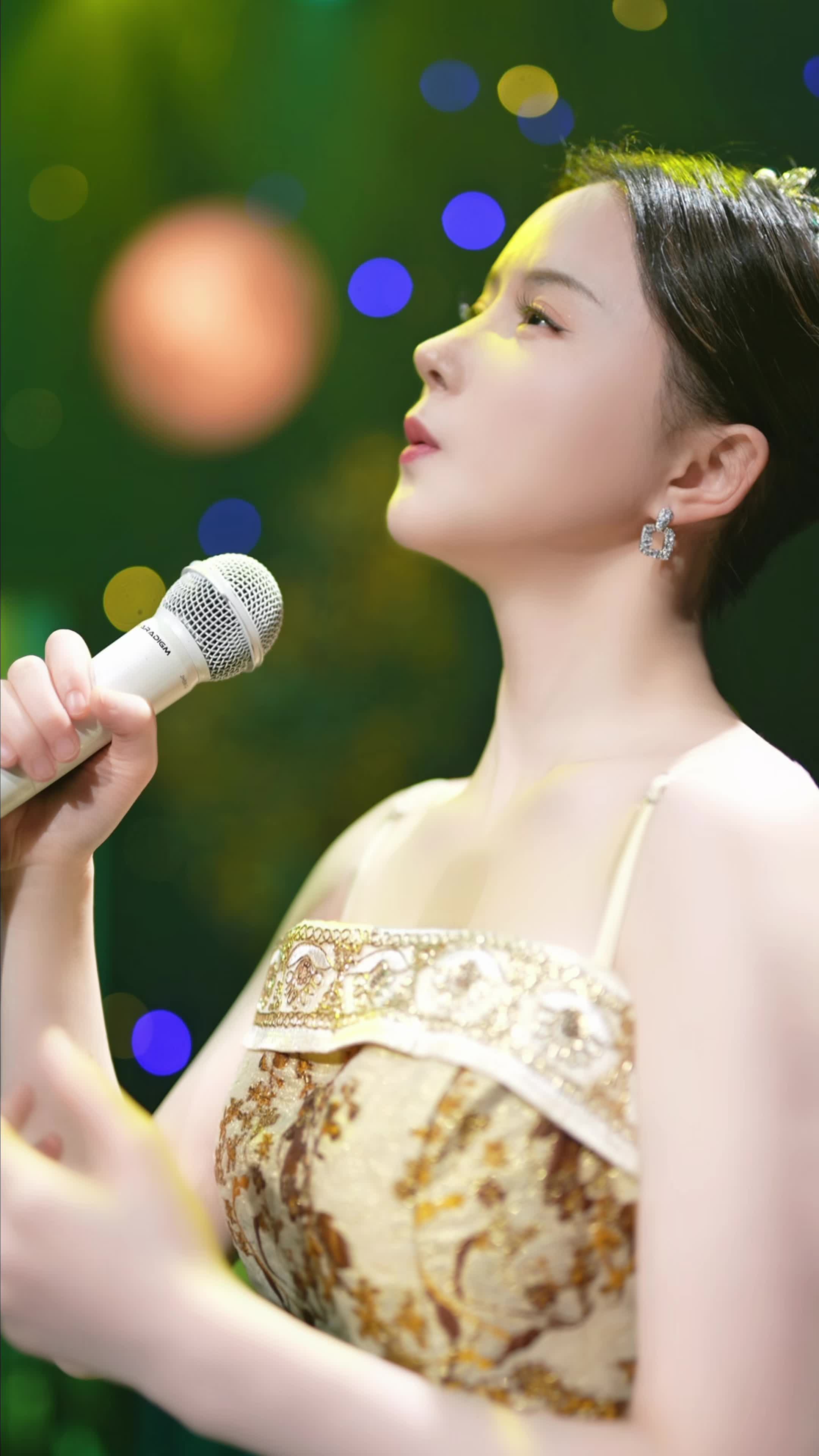 @陈晓竹官方频道 Xiaozhu Chen Official