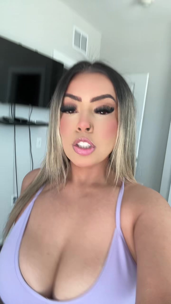 @Alysssabarelaa