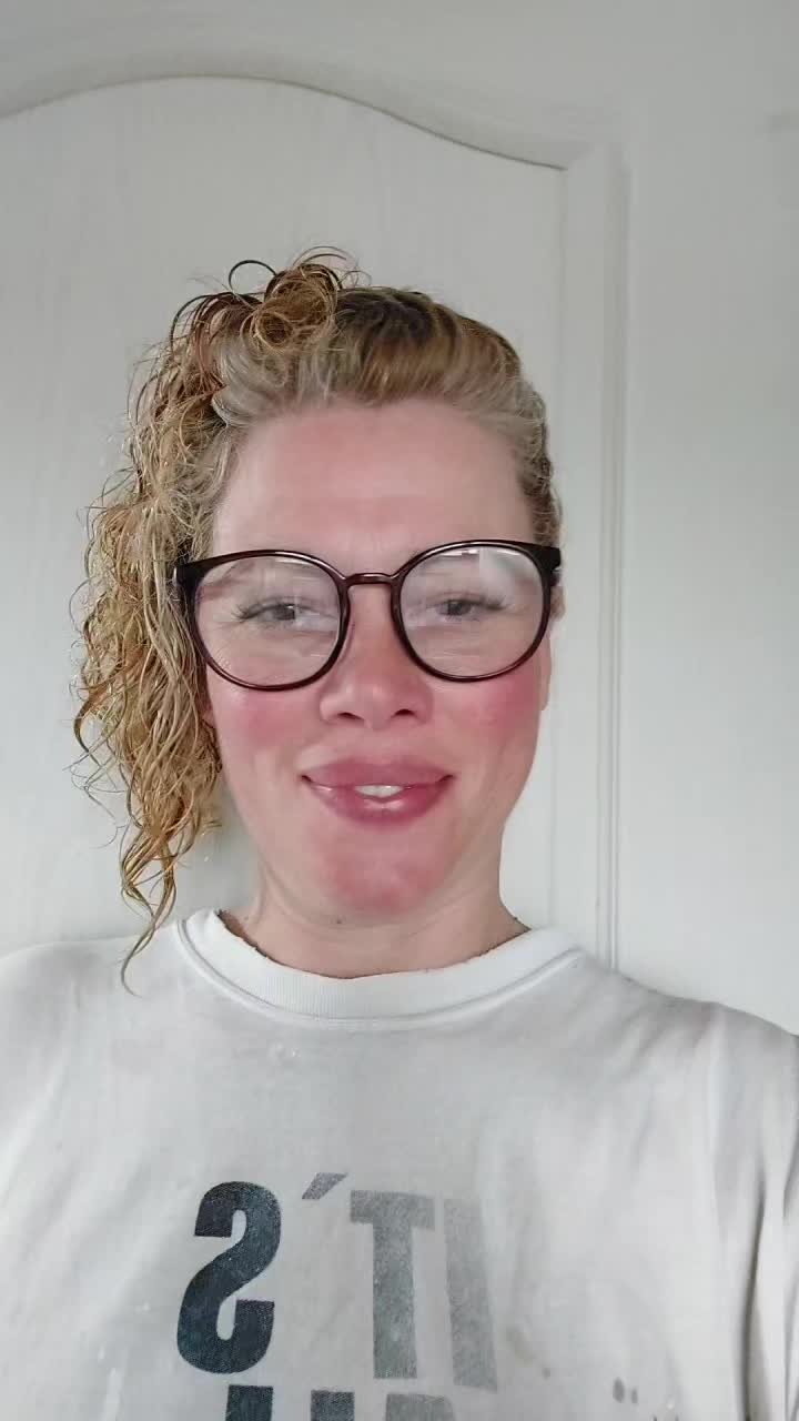 @Esther_Mosobicho