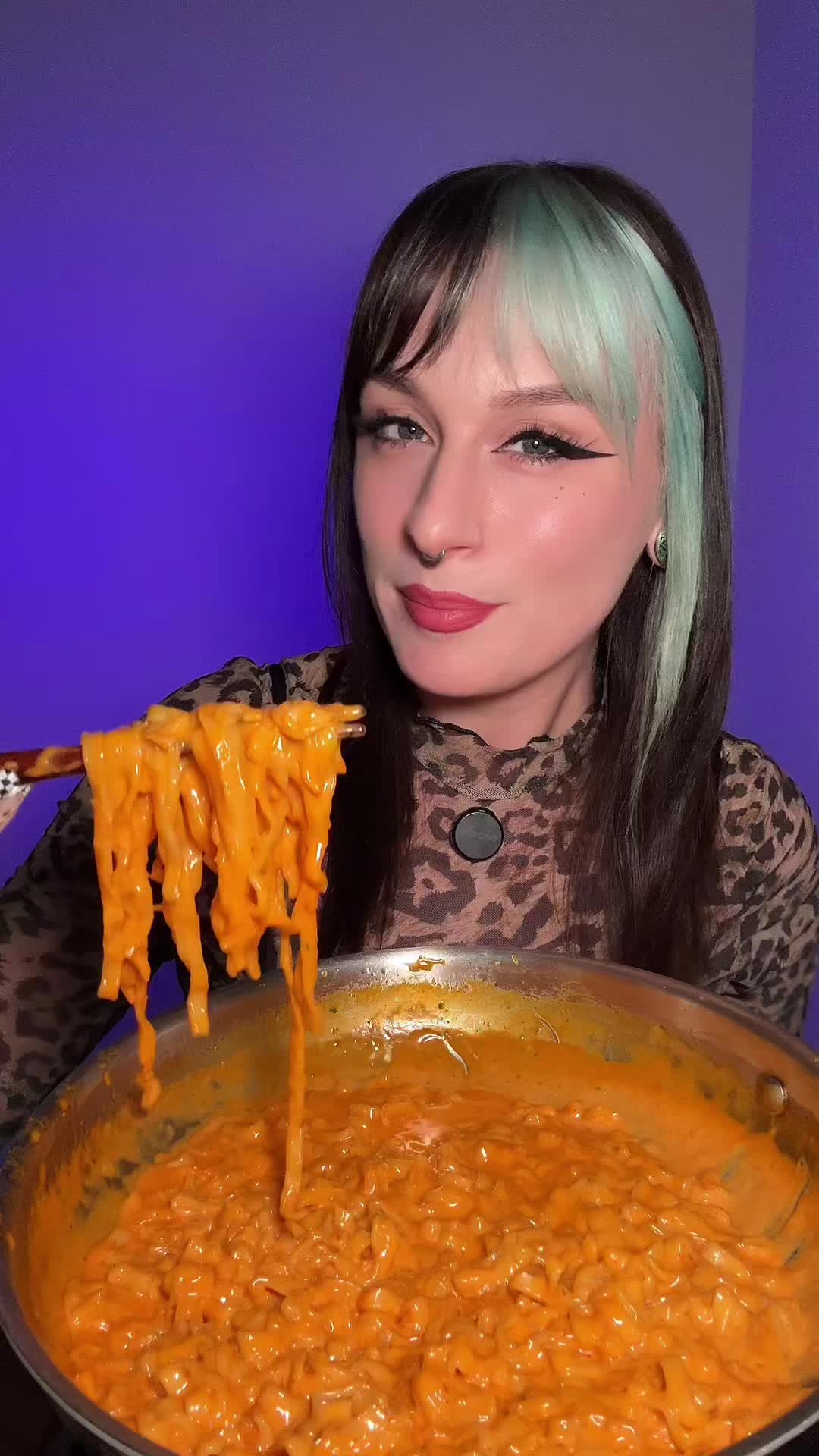 @ItsHungryAmber