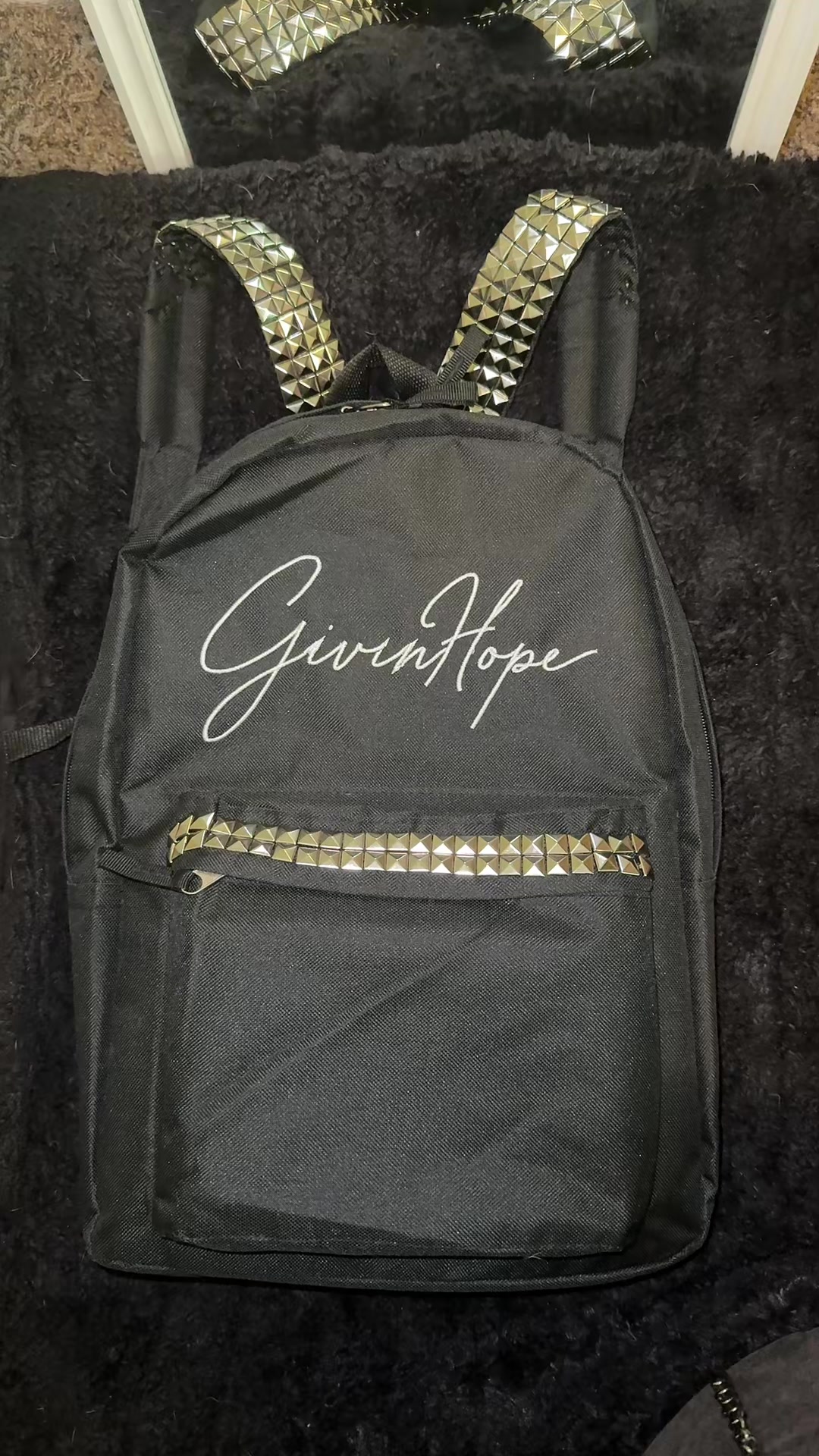 @Givinhopes