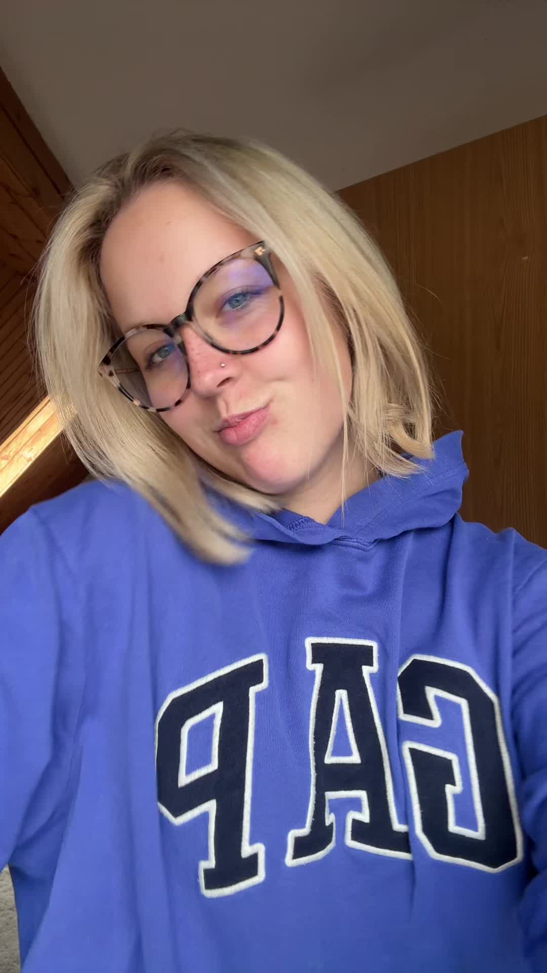 @emelyerdbeer⛓️💥🍓