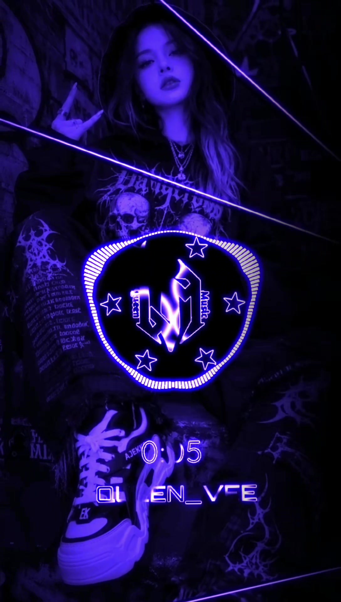 @🎀𝕼𝖚𝖊𝖊ⁿ ᵛᵉᵉ🎧🎶