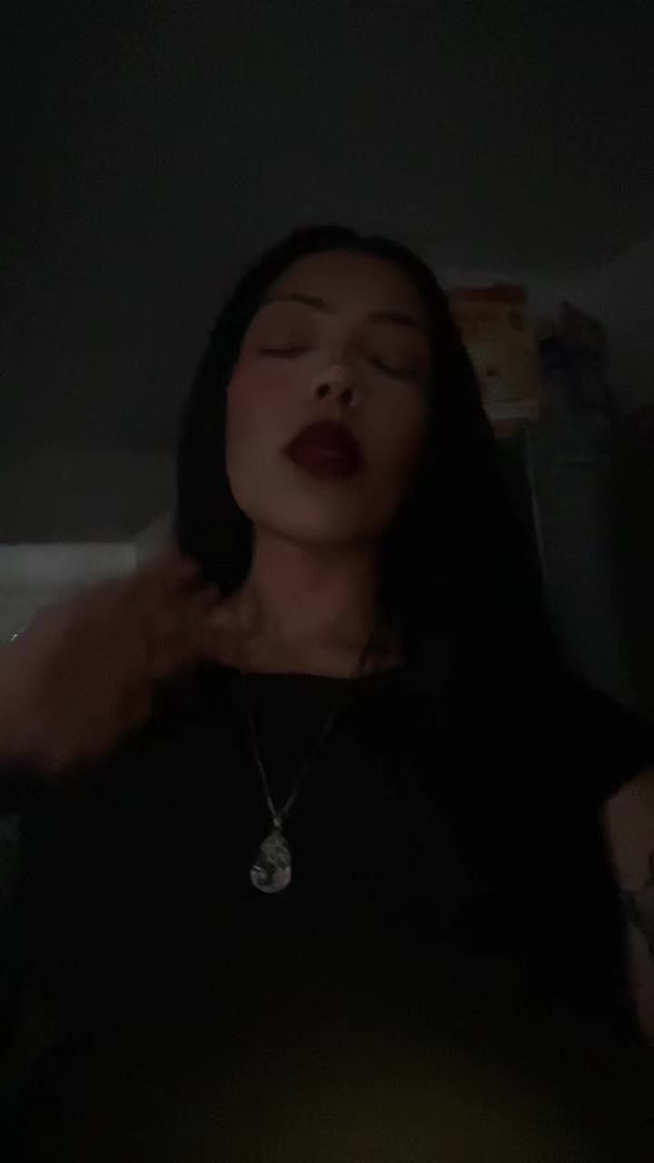 @<3