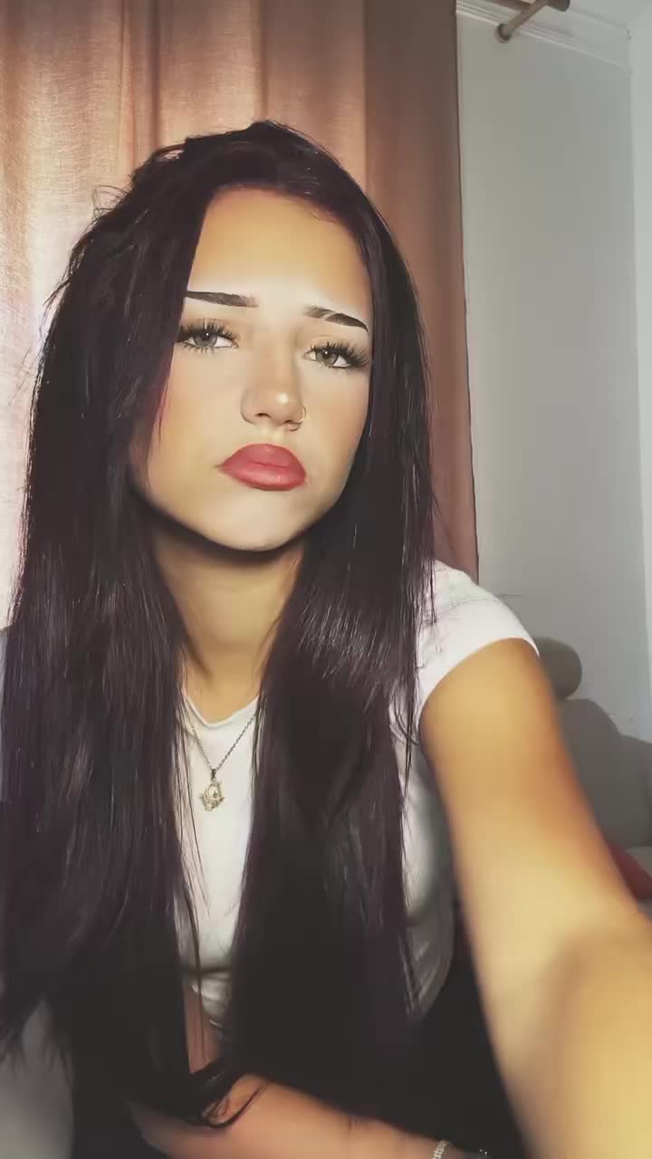 @Valeriarebollo