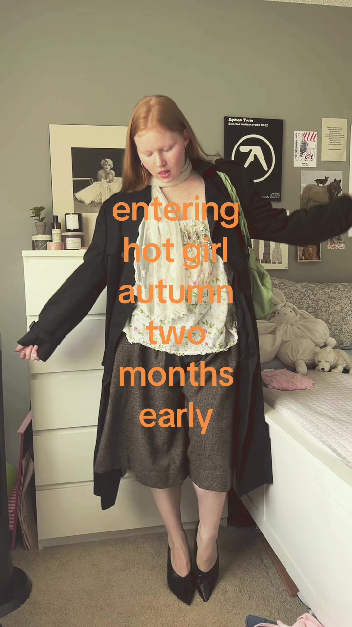 @strawberryoatmilklatte