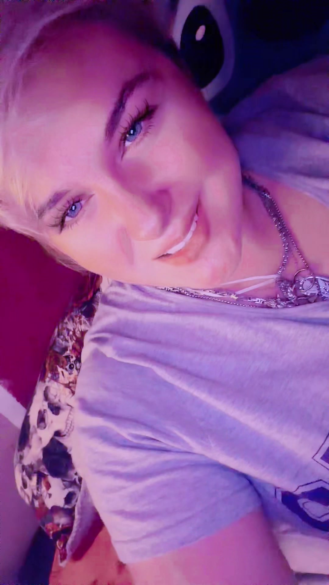 @Carmen&hearts;️😈~FoxiUndCarmen4live~