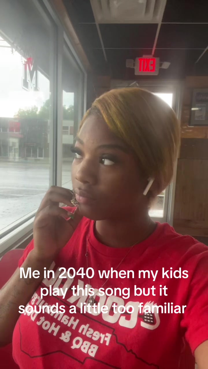 @Itsziahwiththe2gens