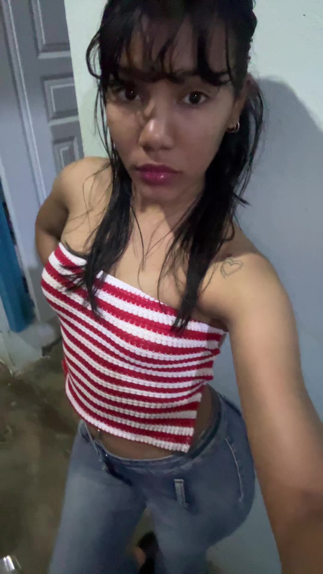@️
