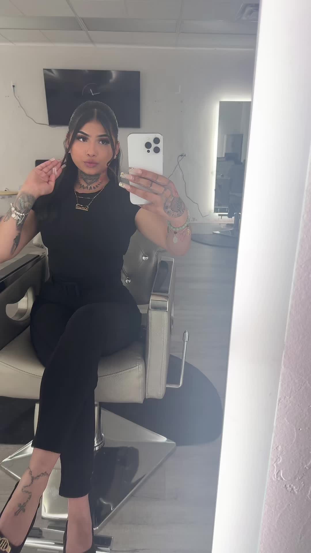 @laly😻🤎